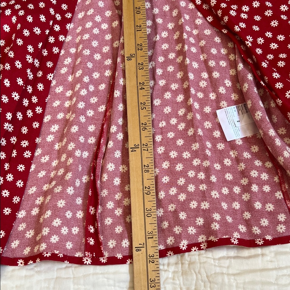 Reformation Red Zoe daisy floral print Skirt  sz 2 - Picture 10 of 11